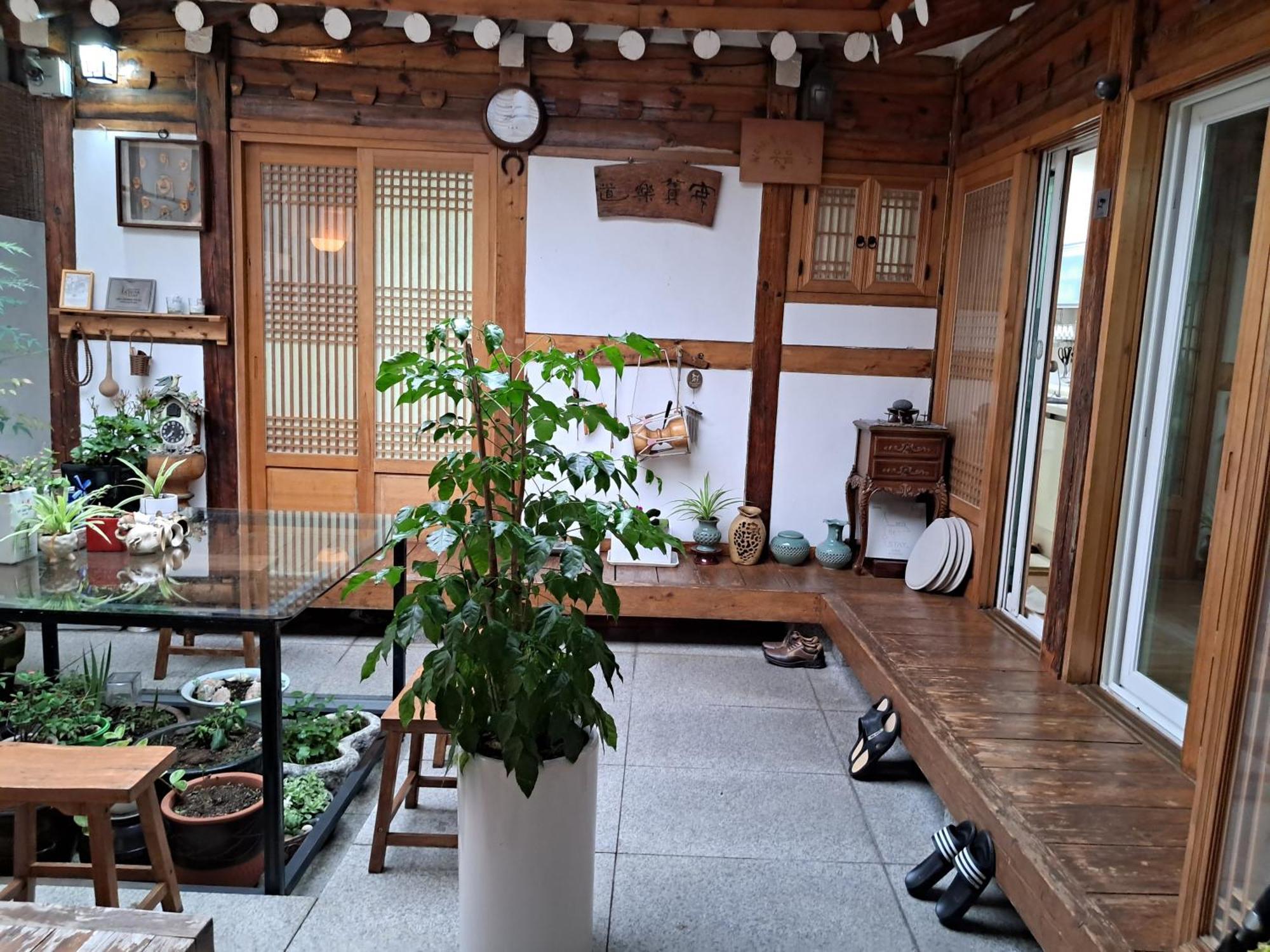 Hanok Nuha Wisma tamu